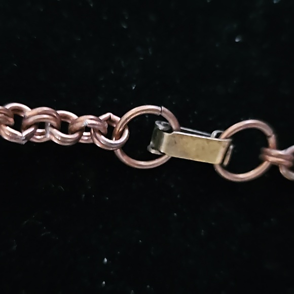 Cooper and pink stone necklace - Picture 3 of 3